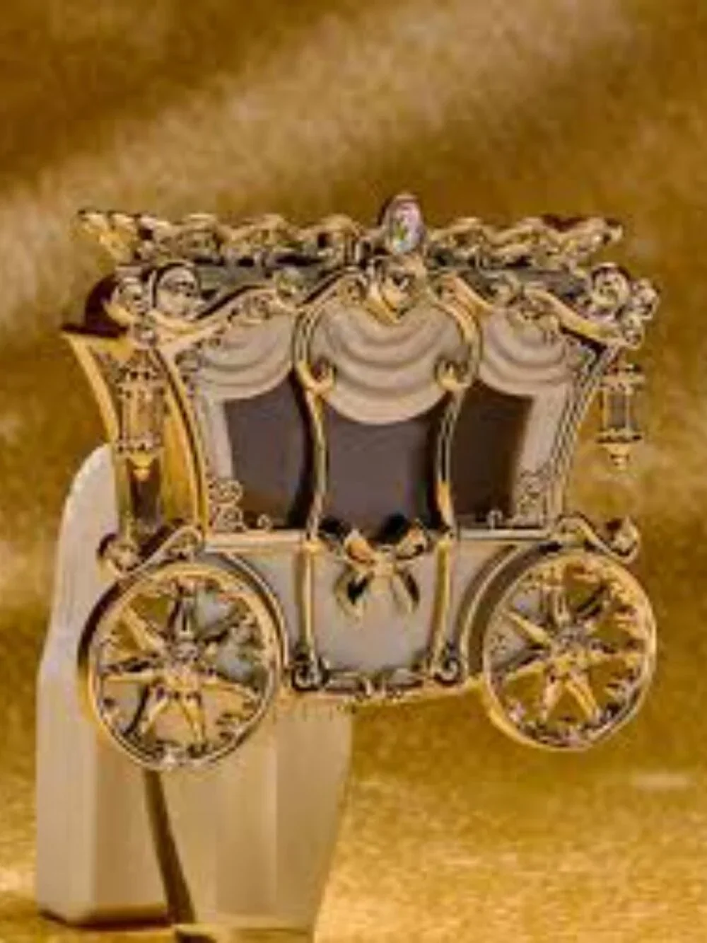 Bath and Body Works-Disney-Cinderella Carriage Wallflower-NWT